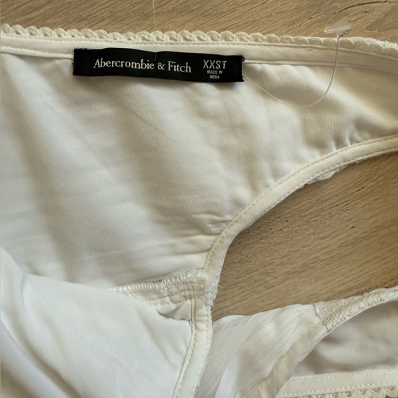 NWOT Abercrombie & Fitch Women’s Plunge Lace Tiered Maxi Dress White Size XXST - Picture 12 of 15